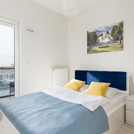 Wola Chic Blue Apartment วอร์ซอ ภายนอก รูปภาพ